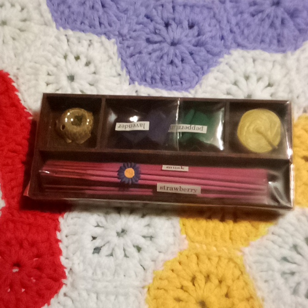 NWOT Incense kit - Picture 1 of 4